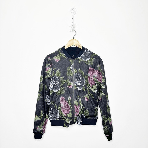 Lululemon Party Bomb Jacket Garden Party Smooth Silver Multi Black womens 2 - Picture 7 of 10